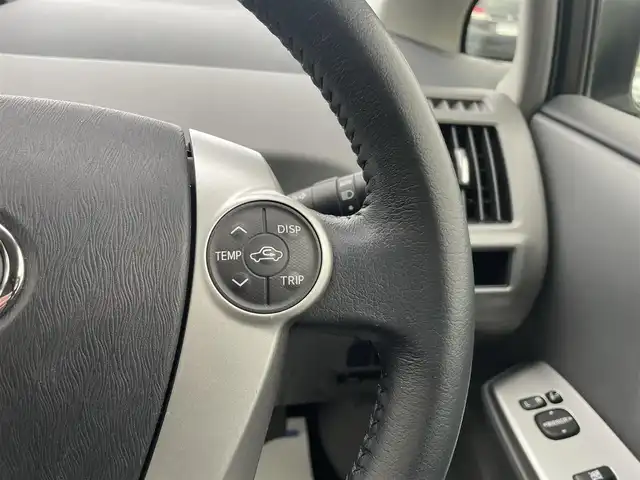 トヨタ プリウス α S ツーリングセレクション 長崎県 2012(平24)年 5.9万km ホワイトパールクリスタルシャイン (株)IDOMが運営する【じしゃロン長崎店】の自社ローン対象車両になります。こちらは現金ご利用時の価格です。自社ローンご希望の方は別途その旨お申付け下さい。/・ワンオーナー/・フルセグテレビ/・バックカメラ/・プッシュスタート/・ETC/・LEDヘッドライト/・純正AW/・Fアンダースポイラー/・Rアンダースポイラー