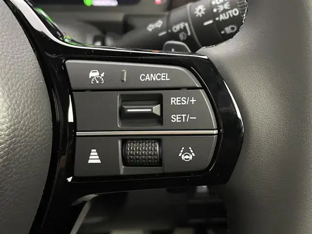 ホンダ ステップワゴン スパーダ eHEV 宮城県 2025(令7)年 0.1千km クリスタルブラックパール 登録済み未使用車/11型Honda CONNECTナビ/・BT接続/フルセグTV/・CD/DVD/・USB入力/AM/FM/15型フリップダウンモニター/安全装置/・衝突軽減ブレーキ/・踏み間違い衝突軽減システム/・ブラインドスポットモニター/・路外逸脱抑制機能/両側パワースライドドア/電動リアゲート/レーダークルーズコントロール/純正16インチAW/後列シートオットマン