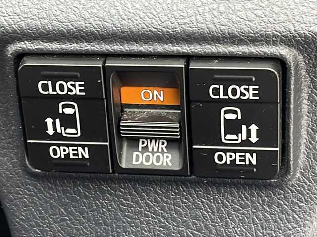 トヨタ シエンタ G 沖縄県 2020(令2)年 5.9万km ベージュ 禁煙車　/アルパインナビ/（ＡＭ／ＦＭ／ＣＤ／ＤＶＤ／Bluetooth／フルセグTV）/トヨタセーフティセンス　/パノラミックビューモニター/前後ドライブレコーダー【ZDR025】　/ビルトインＥＴＣ　/フリップダウンモニター【ALPINE】/両側パワースライドドア　/シートヒーター/革巻きステアリング/プッシュスタート/スマートキー/スペアキー/純正フロアマット/クリアランスソナー/盗難防止装置/横滑り防止装置