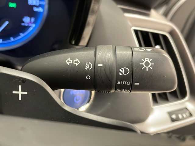 トヨタ クラウン ハイブリッド RS アドバンス 岐阜県 2020(令2)年 6.7万km プレシャスホワイトパール トヨタセーフティセンス/レーダークルーズコントロール(全車速追従機能付き)/ブラインドスポットモニター/レーントレーシングアシスト/先行車発進告知機能/ヘッドアップディスプレイ/ロードサインアシスト/アダプティブハイビームシステム/インテリジェントクリアランスソナー/純正12.3インチナビ/パノラミックビューモニター/フルセグTV/Bluetooth/DVD/Miracast/デジタルインナーミラー/リアクロストラフィックブレーキ（後方接近車両）/パーキングサポートブレーキ（静止物）/リアコンフォートパッケージ/リア電動サンシェード/全席パワーシート/全席シートヒーター/ベンチレーション/シートメモリ/ステアリングヒーター/電子パーキング/ブラックレザーシート/前後ドライブレコーダー/ビルトインETC/カードキー/保証書