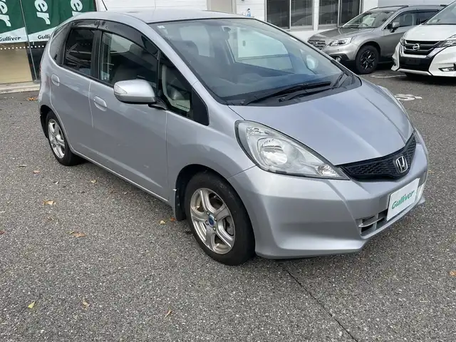 ホンダ フィット G 新潟県 2011(平23)年 7.8万km アラバスターシルバーメタリック CDプレーヤー/ドアバイザー/ETC/純正フロアマット/ECON/レベライザー/電動格納ドアミラー