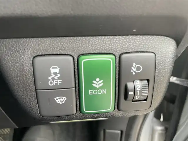 ホンダ フィット G 新潟県 2011(平23)年 7.8万km アラバスターシルバーメタリック CDプレーヤー/ドアバイザー/ETC/純正フロアマット/ECON/レベライザー/電動格納ドアミラー