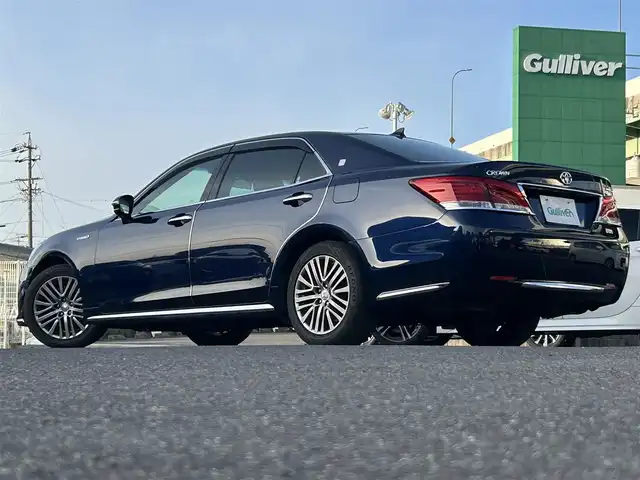 トヨタ クラウン マジェスタ Fバージョン 愛知県 2014(平26)年 8.1万km ダークブルーマイカ 禁煙車/純正8インチHDDナビ/DTV/BT/DVD/USB/AM/FM/パノラミックビューモニター/ミラー型ドライブレコーダー/ビルトインETC/レーダークルーズコントロール/プリクラッシュセーフティシステム/クリアランスソナー/ブラインドスポットモニター/ウッド/革巻きコンビハンドル/電動チルト＆テレスコピックステアリング/ステアリングヒーター/左右後席独立温度調整オートエアコン/リアオートエアコン/メモリー付きパワーシート/レザーシート/全席シートヒーター/前席シートベンチレーション/リヤ電動サンシェード/純正フロアマット/サイドバイザー/純正17インチAW/リヤセンターアームレスト/センターコンソール/LEDオートライト/フォグランプ