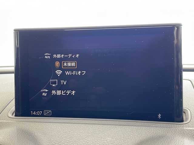 アウディ Ａ３ SB 30TFSI 栃木県 2020(令2)年 1.8万km グレイシアホワイトメタリック 純正ナビ/(フルセグ・Bluetooth・CD・SD)/バックカメラ/禁煙車/オートクルーズコントロール/前方ドライブレコーダー/本革シート/シートヒーター/ビルトインETC2.0/パドルシフト/LEDヘッドライト/オートライト/純正フロアマット/純正アルミホイール/ターボ/スマートキー/取扱説明書/保証書