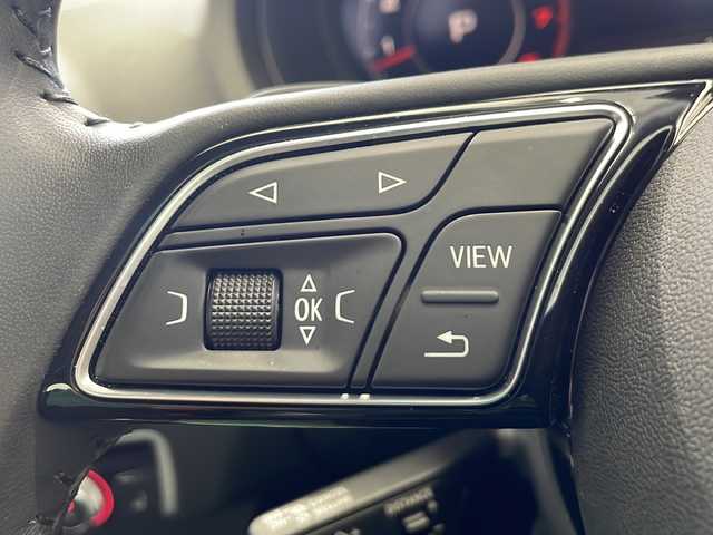 アウディ Ａ３ SB 30TFSI 栃木県 2020(令2)年 1.8万km グレイシアホワイトメタリック 純正ナビ/(フルセグ・Bluetooth・CD・SD)/バックカメラ/禁煙車/オートクルーズコントロール/前方ドライブレコーダー/本革シート/シートヒーター/ビルトインETC2.0/パドルシフト/LEDヘッドライト/オートライト/純正フロアマット/純正アルミホイール/ターボ/スマートキー/取扱説明書/保証書