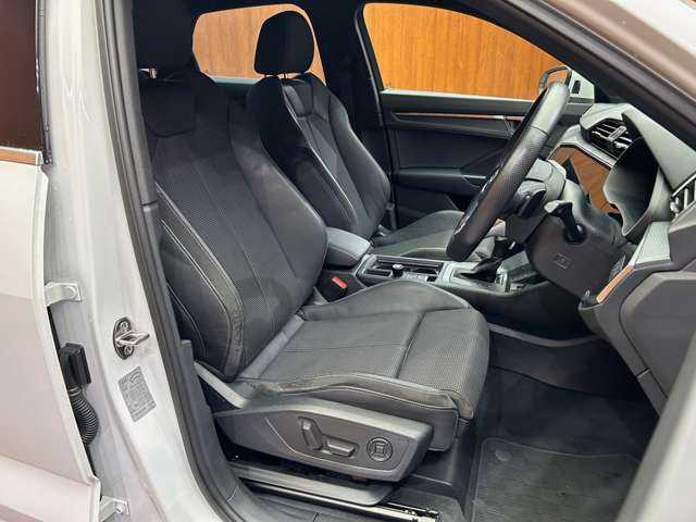 アウディ アウディ Ｑ３ 35TDIクワトロ Sライン 千葉県 2020(令2)年 4.9万km グレイシアホワイトメタリック アシスタンスＰＫＧ　/テクノロジーＰＫＧ　/バーチャルＣＰ　/純正ナビ　/３６０°カメラ　/ＡＣＣ　/ＬＥＤヘッドライト　/オートライト　/ドライブレコーダー　/電動リアゲート　/ＥＴＣ　/純正１９インチＡＷ