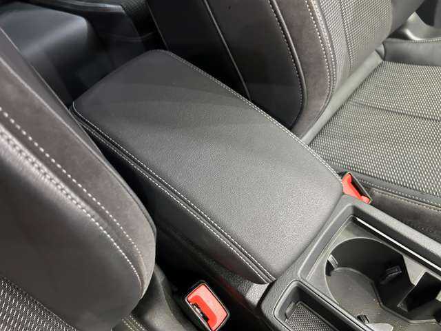 アウディ アウディ Ｑ３ 35TDIクワトロ Sライン 千葉県 2020(令2)年 4.9万km グレイシアホワイトメタリック アシスタンスＰＫＧ　/テクノロジーＰＫＧ　/バーチャルＣＰ　/純正ナビ　/３６０°カメラ　/ＡＣＣ　/ＬＥＤヘッドライト　/オートライト　/ドライブレコーダー　/電動リアゲート　/ＥＴＣ　/純正１９インチＡＷ