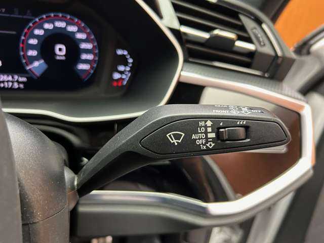 アウディ アウディ Ｑ３ 35TDIクワトロ Sライン 千葉県 2020(令2)年 4.9万km グレイシアホワイトメタリック アシスタンスＰＫＧ　/テクノロジーＰＫＧ　/バーチャルＣＰ　/純正ナビ　/３６０°カメラ　/ＡＣＣ　/ＬＥＤヘッドライト　/オートライト　/ドライブレコーダー　/電動リアゲート　/ＥＴＣ　/純正１９インチＡＷ