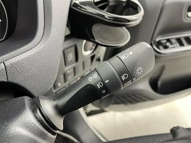 トヨタ ノア Si ダブルバイビーⅡ 福井県 2020(令2)年 4.2万km ホワイトパールクリスタルシャイン 社販買取のため販売不可です/純正ナビ　/純正フリップダウンモニター　/ＴＲＤフルエアロ/トヨタセーフティセンス　/クルーズコントロール/レーンキープアシスト　/エンジンスターター　/両側パワースライドドア　　/ハーフレザーシート　/バックカメラ　/純正フォグ/オートハイビーム　/オービスレーダー