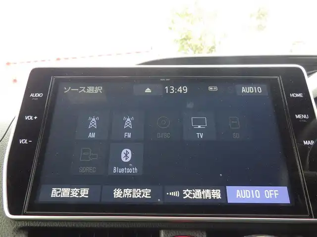 トヨタ ノア Si ダブルバイビーⅡ 千葉県 2020(令2)年 4.2万km ホワイトパールクリスタルシャイン Toyota Safety Sense/・プリクラッシュセーフティ/・レーンディパーチャーアラート/・オートハイビーム/クルーズコントロール/TRDエアロ/両側パワースライドドア/10インチ純正SDナビ/地デジTV/【DVD/CD再生機能　Bluetooth接続】/バックカメラ/フリップダウンモニター/ハーフレザーシート/革巻きステアリング/ETC/LEDヘッドライト/ウインカーミラー/クリアランスソナー/純正16インチアルミホイル/スマートキー