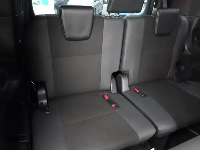トヨタ ノア Si ダブルバイビーⅡ 千葉県 2020(令2)年 4.2万km ホワイトパールクリスタルシャイン Toyota Safety Sense/・プリクラッシュセーフティ/・レーンディパーチャーアラート/・オートハイビーム/クルーズコントロール/TRDエアロ/両側パワースライドドア/10インチ純正SDナビ/地デジTV/【DVD/CD再生機能　Bluetooth接続】/バックカメラ/フリップダウンモニター/ハーフレザーシート/革巻きステアリング/ETC/LEDヘッドライト/ウインカーミラー/クリアランスソナー/純正16インチアルミホイル/スマートキー