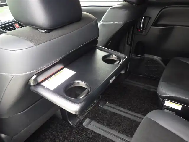 トヨタ ノア Si ダブルバイビーⅡ 千葉県 2020(令2)年 4.2万km ホワイトパールクリスタルシャイン Toyota Safety Sense/・プリクラッシュセーフティ/・レーンディパーチャーアラート/・オートハイビーム/クルーズコントロール/TRDエアロ/両側パワースライドドア/10インチ純正SDナビ/地デジTV/【DVD/CD再生機能　Bluetooth接続】/バックカメラ/フリップダウンモニター/ハーフレザーシート/革巻きステアリング/ETC/LEDヘッドライト/ウインカーミラー/クリアランスソナー/純正16インチアルミホイル/スマートキー