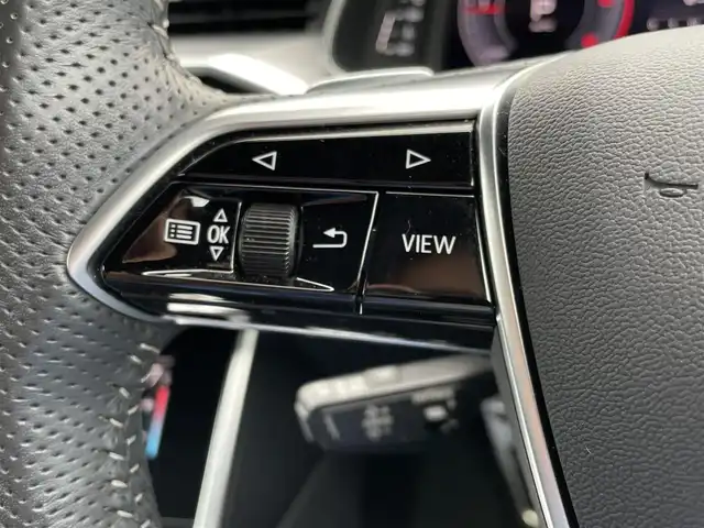 アウディ Ａ６ 40TDIクワトロスポーツ 東京都 2020(令2)年 4.6万km グレイシアホワイトメタリック ワンオーナー　/S-LINE/ヴァーチャルコクピット　/３６０°カメラ　/黒革シート　/ＭＭＩナビ　/Ａｕｄｉプレセンスシティ　リア　/ＡｕｄｉドライブＳ　/サイドアシスト　/ＬＫＡ　/前後ドラレコ　/前席パワーシート　/ＡＣＣ　/ＥＴＣ/純正19インチAW