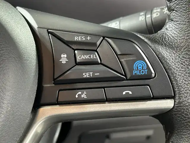 日産 セレナ e－パワー ハイウェイスター V 大阪府 2021(令3)年 2.6万km ブリリアントホワイトパール 純正ナビ/アラウンドビューモニター/Bluetooth/フルセグTV/DVD再生/純正フリップダウンモニター/プロパイロット/エマージェンシーブレーキー/デジタルインナーミラー/ドライブレコーダー/両側パワースライドドア/パーキングアシスト/ビルトインETC/オートライト/LEDヘッドライト/インテリジェントキー2本/プッシュスタート