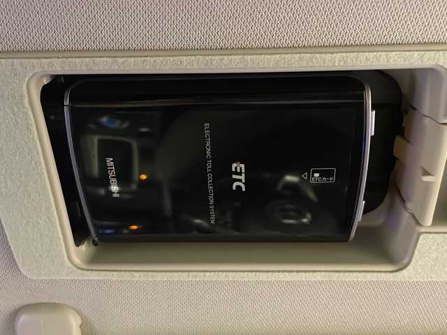 マツダ アテンザ セダン XD 熊本県 2015(平27)年 11.5万km スノーフレイクホワイトパールマイカ ・純正ナビ/BT/TV/CD/DVD/FM/AM/・バックカメラ/・クルーズコントロール/・電動パーキングブレーキ/・パドルシフト/・GReddyマフラー/・社外アルミ１９インチ/・横滑り防止装置/・ドアバイザー/・ウィンカーミラー/・ETC