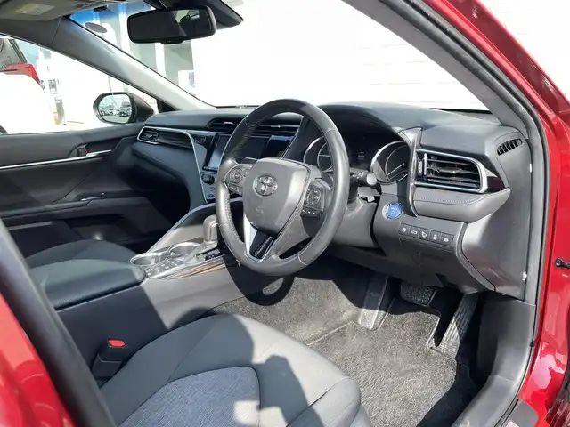 トヨタ カムリ G 愛知県 2017(平29)年 8.5万km エモーショナルレッド 純正SDメモリーナビ/バックカメラ/フルセグTV/CD/DVD再生/ETC2.0/ミュージックサーバー（SD録音）/Bluetooth接続/レーダークルーズコントロール/MTモード付きAT /パワーシート（D）/純正フロアマット/モデリスタ製17インチアルミホイール/LEDヘッドライト/オートマチックハイビーム/横滑り防止装置/衝突軽減ブレーキ/レーンキープアシスト/電動パーキングブレーキ/ブレーキホールド/純正ドライブレコーダー（前）/スマートキー/プッシュスタート