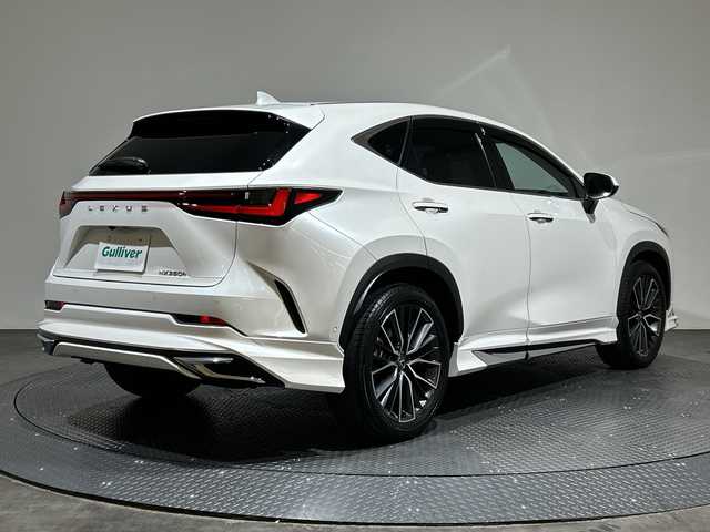 レクサス ＮＸ 350h バージョンL 愛媛県 2023(令5)年 2.4万km ソニッククォーツ １４型ナビ/フルセグ／Ｂｌｕｅｔｏｏｔｈ／ａｐｐｌｅｃａｒｐｌａｙ/全方位カメラ/マークレビンソンプレミアムサウンド/モデリスタエアロ/衝突軽減ブレーキ/レーダークルーズコントロール/ＥＴＣ２．０/レーンキープアシスト/前後コーナーセンサー/DN席パワーシート/全席シートヒーター/DN席ベンチレーション/パワーバックドア/ステアリングヒーター/パーキングアシスト/デジタルインナーミラー/オートマチックハイビーム/シートメモリー