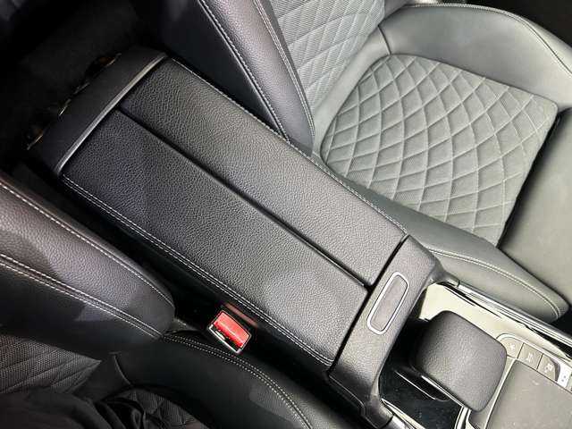 メルセデス・ベンツ ＧＬＢ２００ｄ 千葉県 2020(令2)年 4.5万km コスモスブラック ACC　/半革シート　/純正ナビ　/TV　/360°カメラ　/Bluetooth接続　/シートヒーター　/電動シート　/電動リアゲート　/LEDハイパフォーマンスライト　/衝突軽減B　/BSM　/LKA　/ドラレコ　/ETC