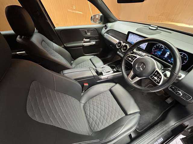メルセデス・ベンツ ＧＬＢ２００ｄ 千葉県 2020(令2)年 4.5万km コスモスブラック ACC　/半革シート　/純正ナビ　/TV　/360°カメラ　/Bluetooth接続　/シートヒーター　/電動シート　/電動リアゲート　/LEDハイパフォーマンスライト　/衝突軽減B　/BSM　/LKA　/ドラレコ　/ETC