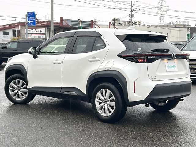 トヨタ ヤリスクロス G 秋田県 2020(令2)年 5.7万km ホワイトパールクリスタルシャイン ワンオーナー/4WD/純正ディスプレイオーディオ（Bluetooth、CD/DVD）/全方位カメラ/ETC/レーダークルーズコントロール/純正エンジンスターター/純正16インチAW/純正16インチAWスタッドレスタイヤ積込/ドアバイザー/スペアキー/取説、保証書