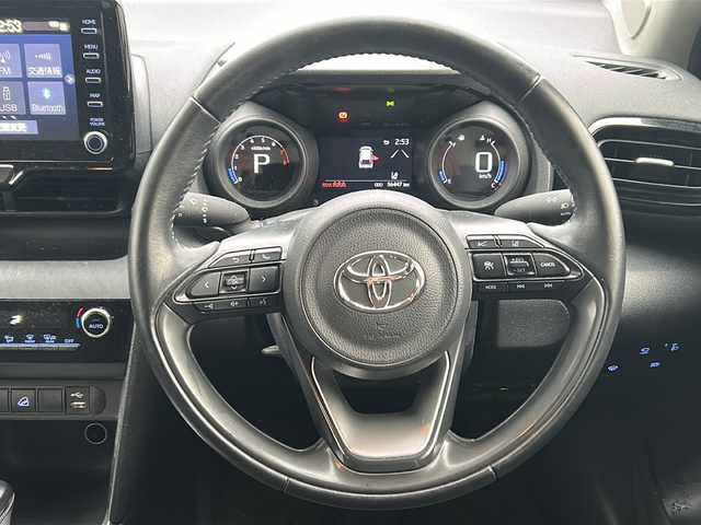 トヨタ ヤリスクロス G 秋田県 2020(令2)年 5.7万km ホワイトパールクリスタルシャイン ワンオーナー/4WD/純正ディスプレイオーディオ（Bluetooth、CD/DVD）/全方位カメラ/ETC/レーダークルーズコントロール/純正エンジンスターター/純正16インチAW/純正16インチAWスタッドレスタイヤ積込/ドアバイザー/スペアキー/取説、保証書