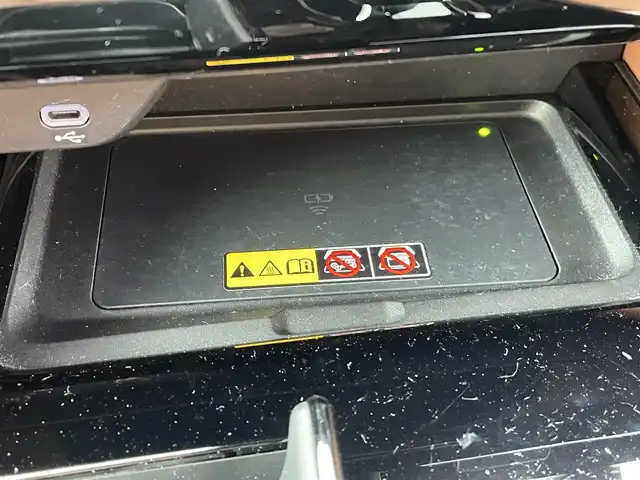 トヨタ ヴェルファイア ハイブリット Z プレミア 東京都 2024(令6)年 1.1万km ブラック ワンオーナー/純正14型DAナビ ＆フルセグ/・BluetoothAudio/HDMI/USB/・AppleCarPlay&AndroidAuto/OPサンセットブラウンレザーシート/・２列目エグゼクティブシート/・快適温熱シート/・前席パワーシート/アラウンドビューモニター/デジタルインナー /トヨタセーフティセンス /（予防安全パッケージ）/・プリクラシュセーフティ/・レーンチェンジアシスト/・全車速追従機能付き/レーダークルーズコントロール/・アダプティブハイビームアシスト/・ロードサインアシスト/トヨタチームメイト /・パーキングサポートブレーキ/・アドバンストドライブ/・アドバンストパーク/・リモート機能/予約機能付き両側パワースライドドア/パワーバックドア/３眼LEDヘッドライト/カラーヘッドアップディスプレィ/ビルトインETC２.０/保証書＆取説