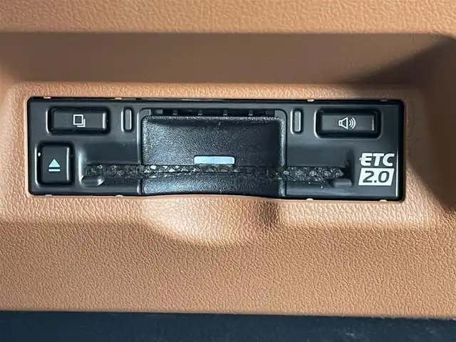 トヨタ ヴェルファイア ハイブリット Z プレミア 東京都 2024(令6)年 1.1万km ブラック ワンオーナー/純正14型DAナビ ＆フルセグ/・BluetoothAudio/HDMI/USB/・AppleCarPlay&AndroidAuto/OPサンセットブラウンレザーシート/・２列目エグゼクティブシート/・快適温熱シート/・前席パワーシート/アラウンドビューモニター/デジタルインナー /トヨタセーフティセンス /（予防安全パッケージ）/・プリクラシュセーフティ/・レーンチェンジアシスト/・全車速追従機能付き/レーダークルーズコントロール/・アダプティブハイビームアシスト/・ロードサインアシスト/トヨタチームメイト /・パーキングサポートブレーキ/・アドバンストドライブ/・アドバンストパーク/・リモート機能/予約機能付き両側パワースライドドア/パワーバックドア/３眼LEDヘッドライト/カラーヘッドアップディスプレィ/ビルトインETC２.０/保証書＆取説