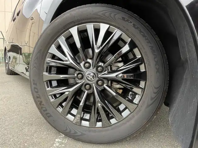 トヨタ ヴェルファイア ハイブリット Z プレミア 東京都 2024(令6)年 1.1万km ブラック ワンオーナー/純正14型DAナビ ＆フルセグ/・BluetoothAudio/HDMI/USB/・AppleCarPlay&AndroidAuto/OPサンセットブラウンレザーシート/・２列目エグゼクティブシート/・快適温熱シート/・前席パワーシート/アラウンドビューモニター/デジタルインナー /トヨタセーフティセンス /（予防安全パッケージ）/・プリクラシュセーフティ/・レーンチェンジアシスト/・全車速追従機能付き/レーダークルーズコントロール/・アダプティブハイビームアシスト/・ロードサインアシスト/トヨタチームメイト /・パーキングサポートブレーキ/・アドバンストドライブ/・アドバンストパーク/・リモート機能/予約機能付き両側パワースライドドア/パワーバックドア/３眼LEDヘッドライト/カラーヘッドアップディスプレィ/ビルトインETC２.０/保証書＆取説