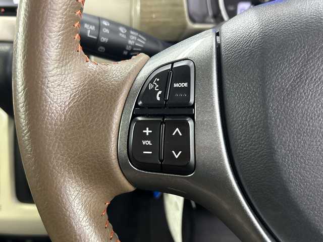 スズキ ハスラー ワンダラー 神奈川県 2018(平30)年 2.1万km シフォンアイボリーメタリック/ウッディブラウン2トーンルーフ 純正9インチナビ【CN-RZ843】/AM　FM　フルセグ　SD　MSV　USB　Bluetooth/全方位モニター/デュアルカメラブレーキサポート/純正ドライブレコーダー/革巻ステアリング/ステアリングリモコン/合皮ハーフレザーシート/前席シートヒーター/木目調パネル/ISOFIX対応/純正ゴムマット/スマートキー×2/HIDヘッドライト/フォグランプ/ウィンカーミラー/ルーフレール/ドアバイザー/誤発進抑制機能/車線逸脱警報機能/ふらつき警報機能/先行車発進お知らせ機能/アイドリングストップ