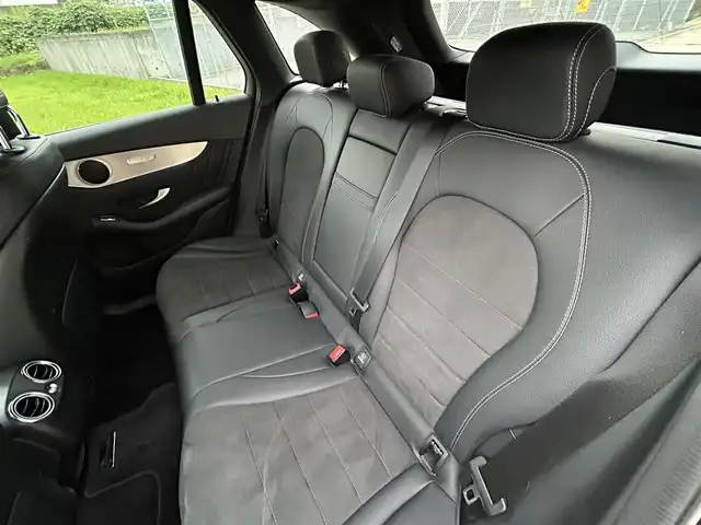 メルセデス・ベンツ ＧＬＣ２２０ d 4マチックスポーツ 長崎県 2019(平31)年 8.4万km オブシディアンブラック 純正ナビ/（CD/DVD/BT/フルセグ）/全方位カメラ/衝突軽減システム/レーンアシスト/ブラインドスポットモニター/レーダークルーズ/ETC/ハーフレザーシート/パワーシート/シートヒーター/パドルシフト/オートライト/パワーバックドア/純正19インチAW