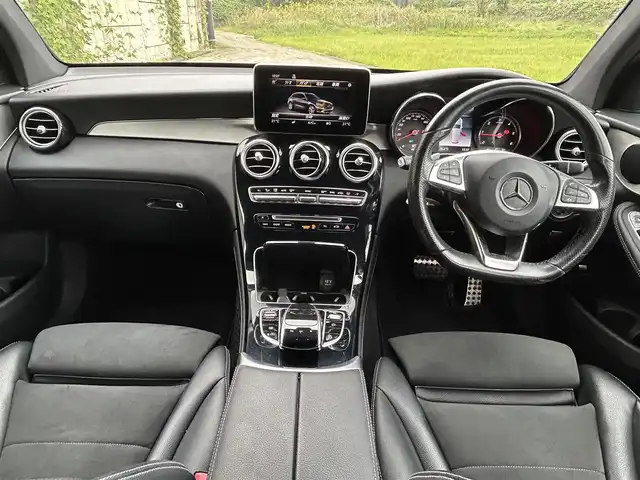メルセデス・ベンツ ＧＬＣ２２０ d 4マチックスポーツ 長崎県 2019(平31)年 8.4万km オブシディアンブラック 純正ナビ/（CD/DVD/BT/フルセグ）/全方位カメラ/衝突軽減システム/レーンアシスト/ブラインドスポットモニター/レーダークルーズ/ETC/ハーフレザーシート/パワーシート/シートヒーター/パドルシフト/オートライト/パワーバックドア/純正19インチAW