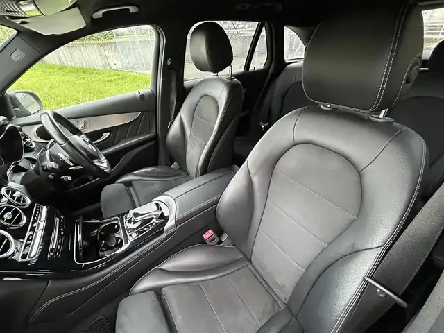 メルセデス・ベンツ ＧＬＣ２２０ d 4マチックスポーツ 長崎県 2019(平31)年 8.4万km オブシディアンブラック 純正ナビ/（CD/DVD/BT/フルセグ）/全方位カメラ/衝突軽減システム/レーンアシスト/ブラインドスポットモニター/レーダークルーズ/ETC/ハーフレザーシート/パワーシート/シートヒーター/パドルシフト/オートライト/パワーバックドア/純正19インチAW