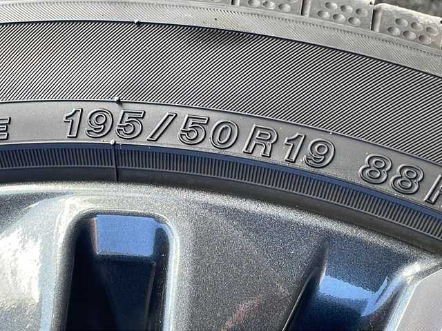 トヨタ プリウス Z 青森県 2025(令7)年 1.1万km プラチナホワイトパールマイカ OP寒冷地仕様/12.3型純正DAナビ・フルセグTV/Bluetooth・USB・HDMI/TVキャンセラー/パノラミックビューモニター/OP DA連動前後ドライブレコーダー/ETC2.0/OPデジタルインナーミラー/合皮スポーツシート/運転席メパワーシート/前席エアシート・シートヒーター/ステアリングヒーター/セーフティセンス/プリクラッシュセーフティ/レーンディパーチャーアラート/オートマチックハイビーム/レーダークルーズコントロール/ブラインドスポットモニター/アドバンスドパーク/パワーバックドア/置くだけ充電/AC100V1500W/LEDヘッドライト/リアフォグランプ/純正19インチアルミ/モデリスタエアロ