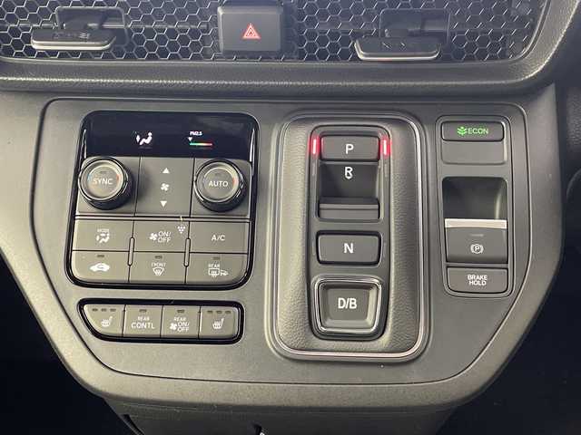 ホンダ ステップワゴン スパーダ eHEV 福島県 2025(令7)年 0.1千km クリスタルブラックパール /登録済未使用車//Honda SENSING/・衝突軽減ブレーキ/・路外逸脱抑制機能/・アダプティブクルーズコントロール/・車線維持支援システム//純正11.4インチナビ/・BT.CD.DVD.USB.スマホ連携.HDMI/・フルセグTV//バックカメラ//両側パワースライドドア//電動リアゲート//ハーフレザーシート/・前席シートヒーター/・オットマン//パドルシフト/・ステアリングスイッチ//LEDヘッドライト//プッシュスタート//スマートキー×2//電動パーキングブレーキ//純正16インチAW