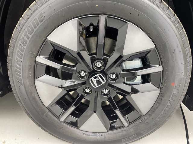 ホンダ ステップワゴン スパーダ eHEV 福島県 2025(令7)年 0.1千km クリスタルブラックパール /登録済未使用車//Honda SENSING/・衝突軽減ブレーキ/・路外逸脱抑制機能/・アダプティブクルーズコントロール/・車線維持支援システム//純正11.4インチナビ/・BT.CD.DVD.USB.スマホ連携.HDMI/・フルセグTV//バックカメラ//両側パワースライドドア//電動リアゲート//ハーフレザーシート/・前席シートヒーター/・オットマン//パドルシフト/・ステアリングスイッチ//LEDヘッドライト//プッシュスタート//スマートキー×2//電動パーキングブレーキ//純正16インチAW