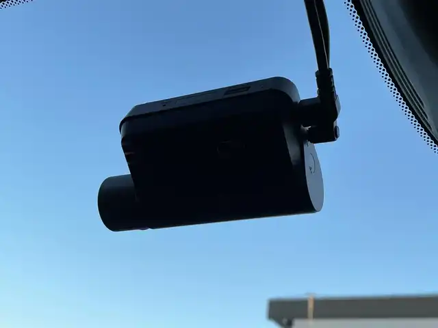 ボルボ Ｖ６０ B4 モメンタム 東京都 2021(令3)年 4.1万km パール 純正ナビ/360°カメラ/レザーシート/ワンオーナー/ブラインドスポットモニター/衝突軽減ブレーキ/アダプティブクルーズコントロール/純正17インチアルミホイール/フルセグTV/ドライブレコーダー/シートヒーター/ETC