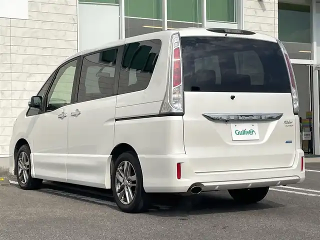 日産 セレナ ライダー 宮崎県 2012(平24)年 7.3万km ブリリアントホワイトパール 純正7インチナビ/　AM FM CD DVD TV BT/バックカメラ/両側パワースライドドア/ETC車載器/アイドリングストップ/フォグランプ/HIDヘッドライト/電動格納ミラー/スマートキー/ウィンカーミラー/ABS