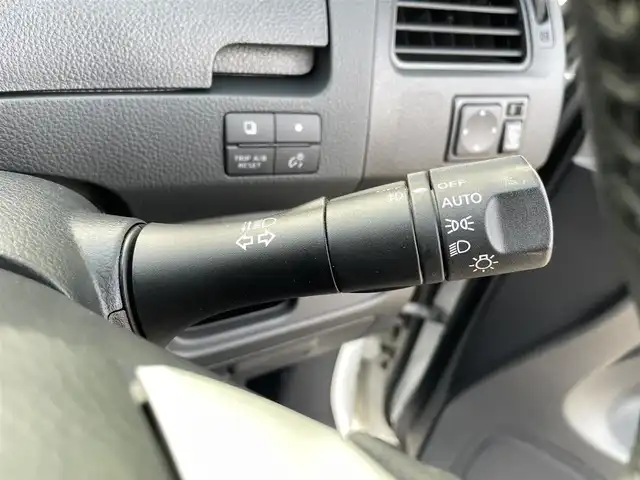 日産 セレナ ライダー 宮崎県 2012(平24)年 7.3万km ブリリアントホワイトパール 純正7インチナビ/　AM FM CD DVD TV BT/バックカメラ/両側パワースライドドア/ETC車載器/アイドリングストップ/フォグランプ/HIDヘッドライト/電動格納ミラー/スマートキー/ウィンカーミラー/ABS