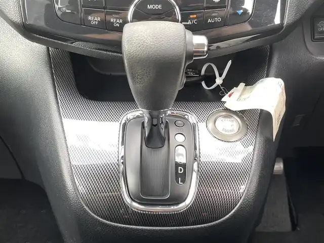 日産 セレナ ライダー 宮崎県 2012(平24)年 7.3万km ブリリアントホワイトパール 純正7インチナビ/　AM FM CD DVD TV BT/バックカメラ/両側パワースライドドア/ETC車載器/アイドリングストップ/フォグランプ/HIDヘッドライト/電動格納ミラー/スマートキー/ウィンカーミラー/ABS