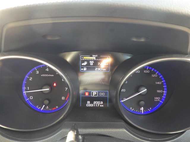 スバル レガシィ Ｂ４ リミテッド 千葉県 2015(平27)年 3.4万km アイスシルバーメタリック アイサイト/SIドライブ/スバルリヤビークルディテクション/ブラックレザーシート/運転席パワーシート/各席シートヒーター/純正メモリーナビ/地デジTV/【DVD/CD再生機能　Bluetooth接続】/バックカメラ/革巻きステアリング/ステアリングスイッチ/パドルシフト/ETC/LEDヘッドライト/フォグライト/ウインカーミラー/純正18インチアルミホイル/サイド/カーテンエアバッグ/キーレスアクセス