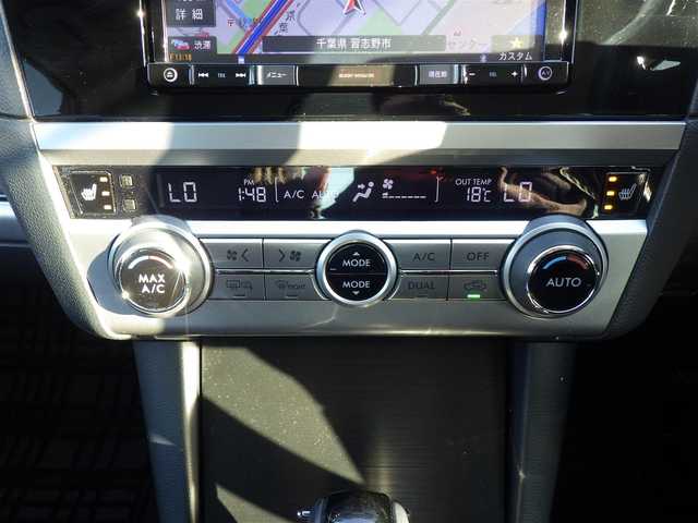 スバル レガシィ Ｂ４ リミテッド 千葉県 2015(平27)年 3.4万km アイスシルバーメタリック アイサイト/SIドライブ/スバルリヤビークルディテクション/ブラックレザーシート/運転席パワーシート/各席シートヒーター/純正メモリーナビ/地デジTV/【DVD/CD再生機能　Bluetooth接続】/バックカメラ/革巻きステアリング/ステアリングスイッチ/パドルシフト/ETC/LEDヘッドライト/フォグライト/ウインカーミラー/純正18インチアルミホイル/サイド/カーテンエアバッグ/キーレスアクセス