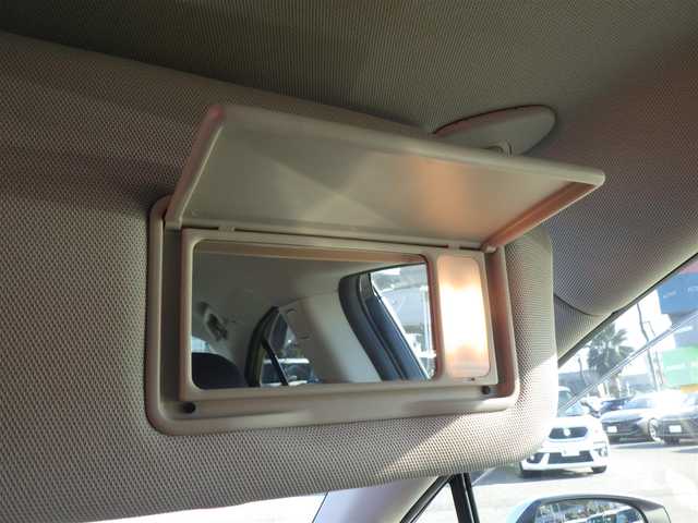 スバル レガシィ Ｂ４ リミテッド 千葉県 2015(平27)年 3.4万km アイスシルバーメタリック アイサイト/SIドライブ/スバルリヤビークルディテクション/ブラックレザーシート/運転席パワーシート/各席シートヒーター/純正メモリーナビ/地デジTV/【DVD/CD再生機能　Bluetooth接続】/バックカメラ/革巻きステアリング/ステアリングスイッチ/パドルシフト/ETC/LEDヘッドライト/フォグライト/ウインカーミラー/純正18インチアルミホイル/サイド/カーテンエアバッグ/キーレスアクセス