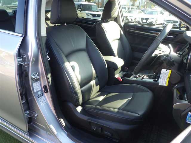 スバル レガシィ Ｂ４ リミテッド 千葉県 2015(平27)年 3.4万km アイスシルバーメタリック アイサイト/SIドライブ/スバルリヤビークルディテクション/ブラックレザーシート/運転席パワーシート/各席シートヒーター/純正メモリーナビ/地デジTV/【DVD/CD再生機能　Bluetooth接続】/バックカメラ/革巻きステアリング/ステアリングスイッチ/パドルシフト/ETC/LEDヘッドライト/フォグライト/ウインカーミラー/純正18インチアルミホイル/サイド/カーテンエアバッグ/キーレスアクセス