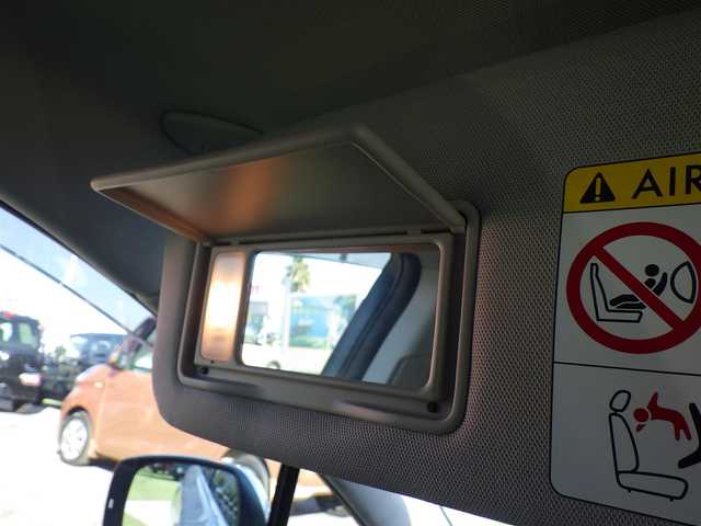 スバル レガシィ Ｂ４ リミテッド 千葉県 2015(平27)年 3.4万km アイスシルバーメタリック アイサイト/SIドライブ/スバルリヤビークルディテクション/ブラックレザーシート/運転席パワーシート/各席シートヒーター/純正メモリーナビ/地デジTV/【DVD/CD再生機能　Bluetooth接続】/バックカメラ/革巻きステアリング/ステアリングスイッチ/パドルシフト/ETC/LEDヘッドライト/フォグライト/ウインカーミラー/純正18インチアルミホイル/サイド/カーテンエアバッグ/キーレスアクセス