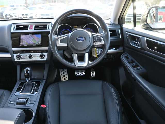 スバル レガシィ Ｂ４ リミテッド 千葉県 2015(平27)年 3.4万km アイスシルバーメタリック アイサイト/SIドライブ/スバルリヤビークルディテクション/ブラックレザーシート/運転席パワーシート/各席シートヒーター/純正メモリーナビ/地デジTV/【DVD/CD再生機能　Bluetooth接続】/バックカメラ/革巻きステアリング/ステアリングスイッチ/パドルシフト/ETC/LEDヘッドライト/フォグライト/ウインカーミラー/純正18インチアルミホイル/サイド/カーテンエアバッグ/キーレスアクセス