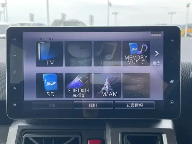 ダイハツ タフト G クロムベンチャー 島根県 2021(令3)年 7.9万km サンドベージュメタリック スマートアシスト/ガラスルーフ/純正ナビ/フルセグTV/Bluetooth/バックカメラ/スマートキー/スペアキー /プッシュスタート /シートヒーター /ステアリングスイッチ/電子パーキング/アイドリングストップ