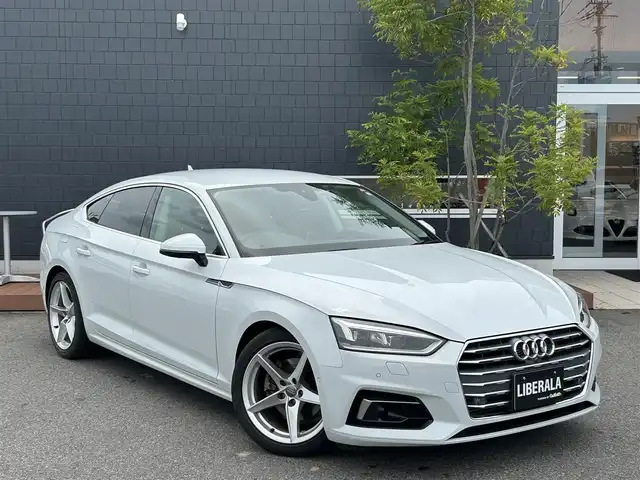 アウディ Ａ５ SB 40TFSIスポーツ 滋賀県 2020(令2)年 3.1万km 白 バーチャルコクピット/ACC/アシスタントパッケージ/・サラウンドビューカメラ/・パークアシスト/・アウディサイドアシスト/・アウディプレセンスリア/LEDヘッドライト/黒革シート/・前席パワーシート/・前席シートヒーター /純正ナビ/（CD/DVD/DTV/BT/CarPlay）/ETC2.0/コーナーセンサー/前後ドライブレコーダー/純正18インチAW