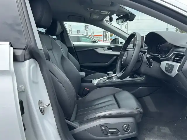 アウディ Ａ５ SB 40TFSIスポーツ 滋賀県 2020(令2)年 3.1万km 白 バーチャルコクピット/ACC/アシスタントパッケージ/・サラウンドビューカメラ/・パークアシスト/・アウディサイドアシスト/・アウディプレセンスリア/LEDヘッドライト/黒革シート/・前席パワーシート/・前席シートヒーター /純正ナビ/（CD/DVD/DTV/BT/CarPlay）/ETC2.0/コーナーセンサー/前後ドライブレコーダー/純正18インチAW