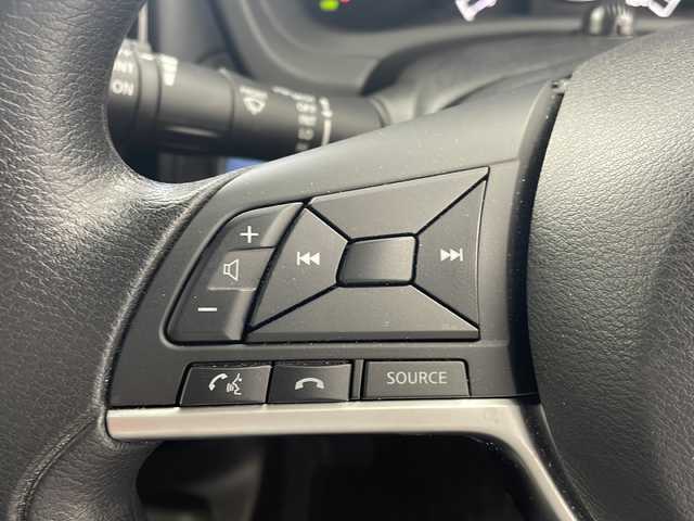日産 ノート e－パワー X Vセレクション 岐阜県 2020(令2)年 6万km スーパーブラック 純正ナビ(AM/FM/CD/DVD/BT/フルセグ/AUX)/全方位モニター/デジタルインナーミラー/純正ドラレコ/ETC/ステアリングスイッチ/純正サイドバイザー/純正ドラレコ/レーンキープアシスト/AAC/プッシュスタート　/スマートキー/オートライト/LEDヘッドライト/純正AW