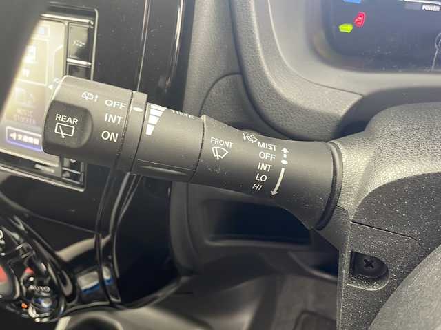 日産 ノート e－パワー X Vセレクション 岐阜県 2020(令2)年 6万km スーパーブラック 純正ナビ(AM/FM/CD/DVD/BT/フルセグ/AUX)/全方位モニター/デジタルインナーミラー/純正ドラレコ/ETC/ステアリングスイッチ/純正サイドバイザー/純正ドラレコ/レーンキープアシスト/AAC/プッシュスタート　/スマートキー/オートライト/LEDヘッドライト/純正AW